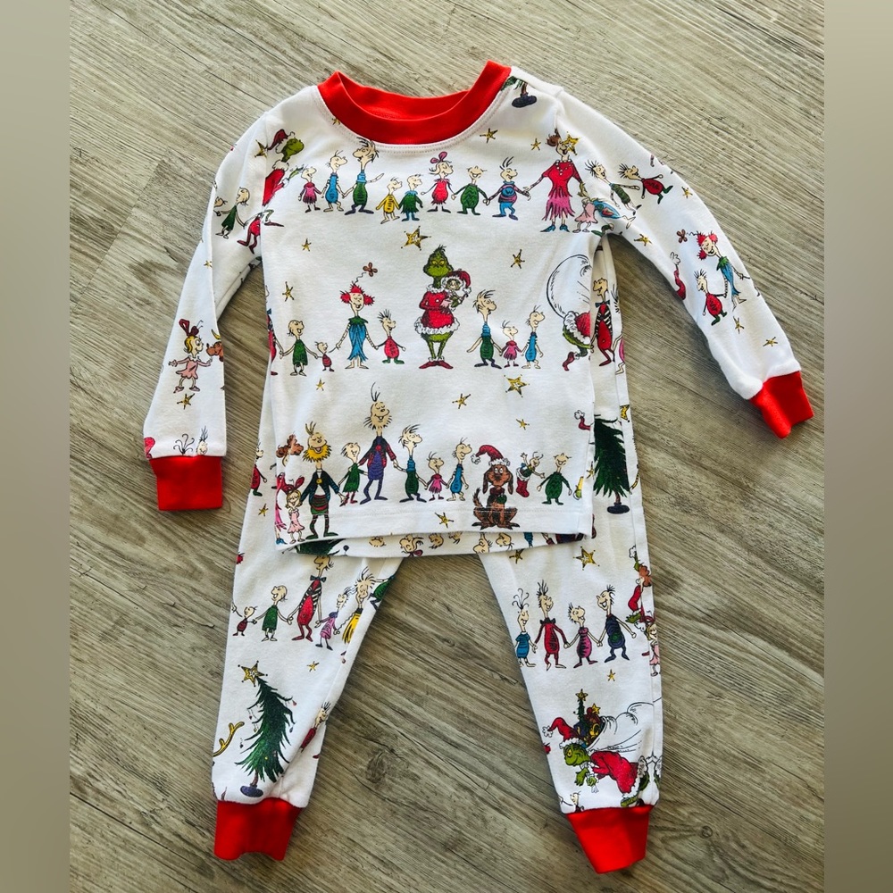 Dr. Suess How the Grinch Stole Christmas pajamas